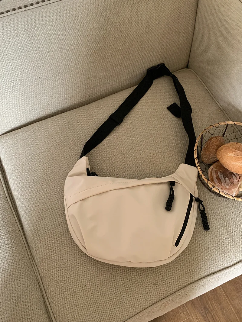 Korean Simplified New Moon Bag Fashionable Design Wheat Ear Cross Body Bag Versatile High End Single Shoulder Dumpling Bag