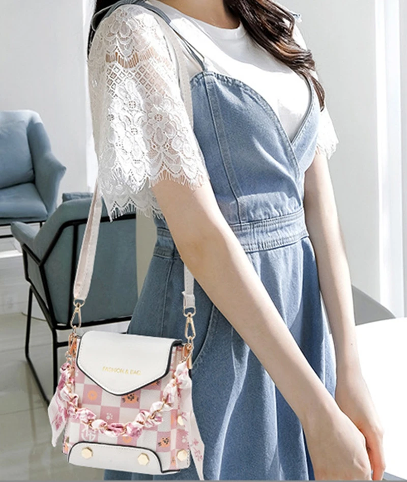 Mobile Phone Bag Women's New Summer Fashion Mini Bag Fashion Single Shoulder Crossbody Good-looking Suitable Daily Collocation
