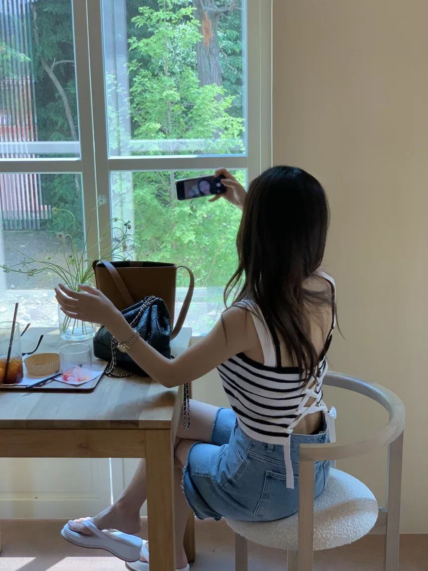 New 2024 Summer Denim Shorts For Women High Waist Hole Washed Half Length Bermuda Shorts Women Korean Style Short Jeans