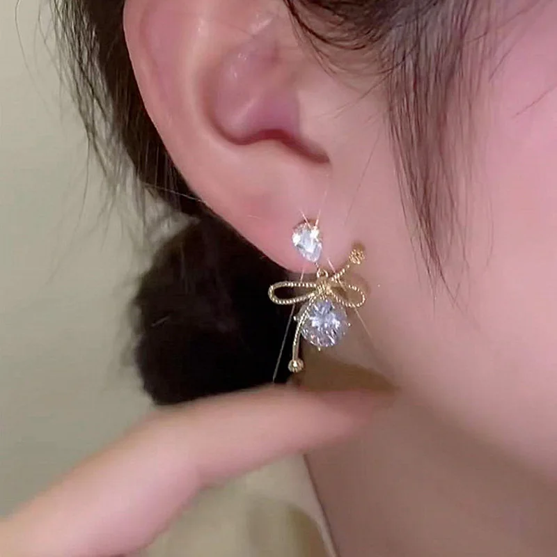 2023 New Fashion Unique Design Elegant Exquisite Light Luxury Zircon C Earrings Women Jewelry Party High-grade Gift Wholesale