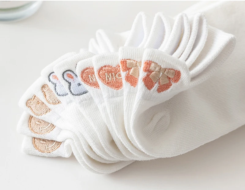 5 Pairs Cute White Socks Women Embroidered Short Ankle Socks Coffee Rabbit Bear Bowknot Love Heart Expression Cotton Boat Socks