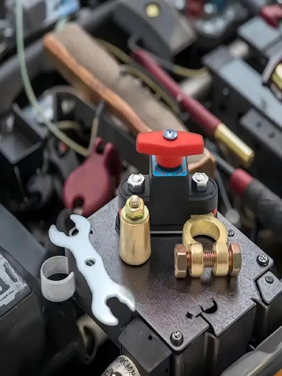 Car Battery Cut Off Switch Disconnect Automatic Circuit Breaker Anti-Leakage Switch Isolator For Cars Truck 12V/24V 