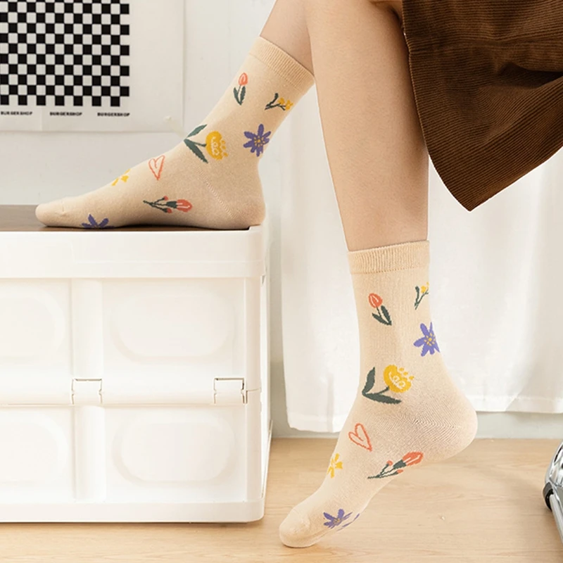 Socks Women Autumn Winter Japanese Flower Cartoon Animal Goose Dog Bird Cute Hedgehog Soft Absorption Ins Cotton Mid-tube Sock