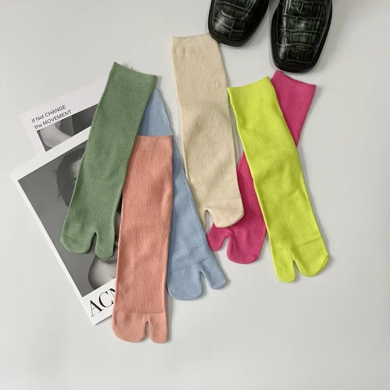 Combed Cotton Split Toe Man Woman Socks Solid Color Small Stripe Comfortable Soft Two-Toed Japanese Harajuku Women's Tabi Sox