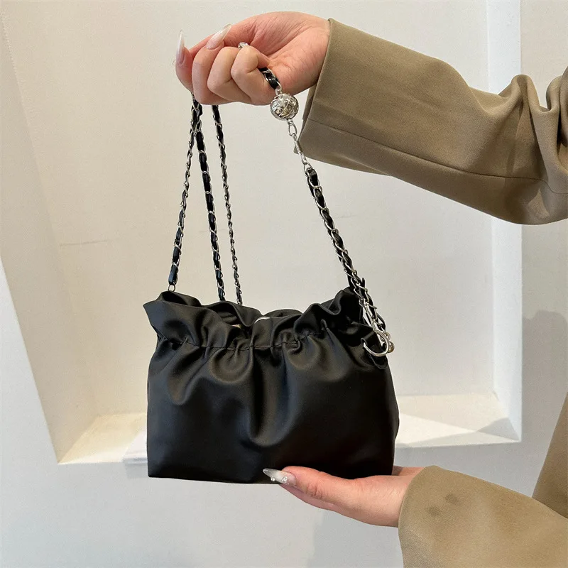 Women's Chain Bag Fashion Versatile Classic Solid Color Crossbody Bag Drawstring Shoulder Bag Silver Bucket Bag
