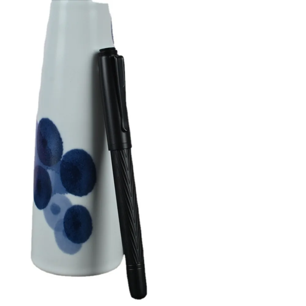 Titanium Nib Black Samurai Fountain Pen Refillable 0.5mm Nib Smooth Ink Pens Tree Texture Metal Fountain Pen Writing Supplies