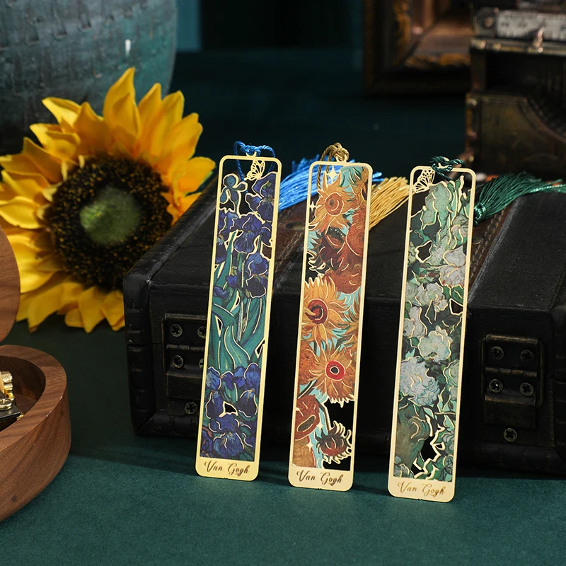 1 PC Retro Floral Painting Metal Bookmark Hollow Bronzing Bookmark With Tassel For Book Club Reader Writers Book Lovers Students
