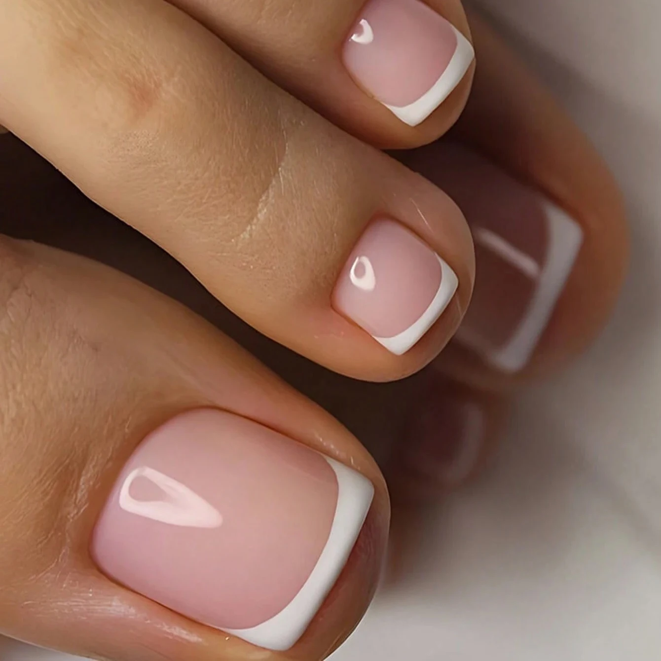 24pcs/set short square fake nails for women cute bride heart white french tips faux ongles y2k press on false nail supplies