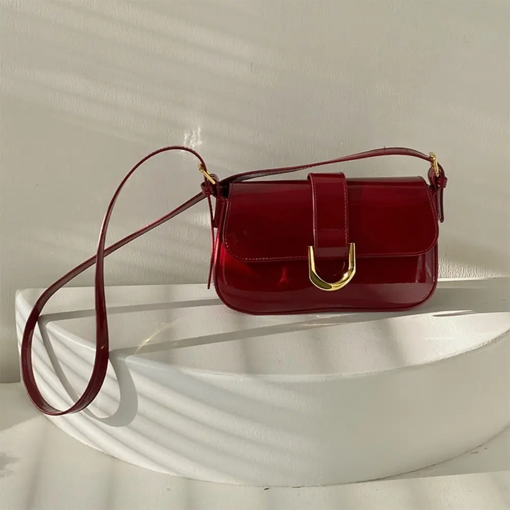 Classic PU Leather Horseshoe Buckle Casual Crossbody Bag Soild Color Small Shoulder Bag with Zipper Closure Women Clutch Purse
