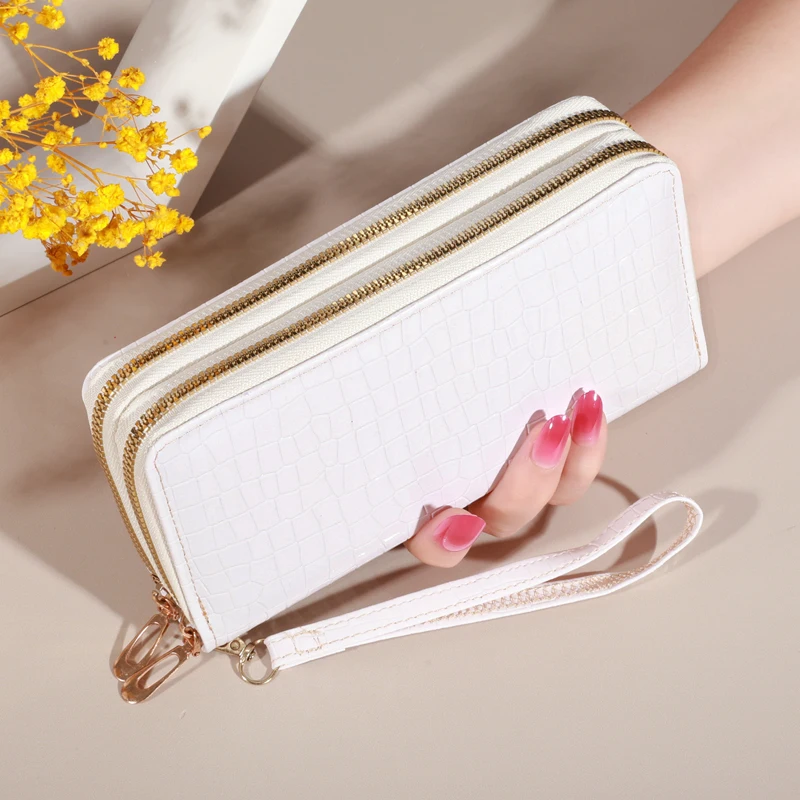Chic Vintage Double Layer Clutch Wallet - Retro Zipper Coin Purse & Wristlet - Fashionable Womens Accessory with Secure Storage
