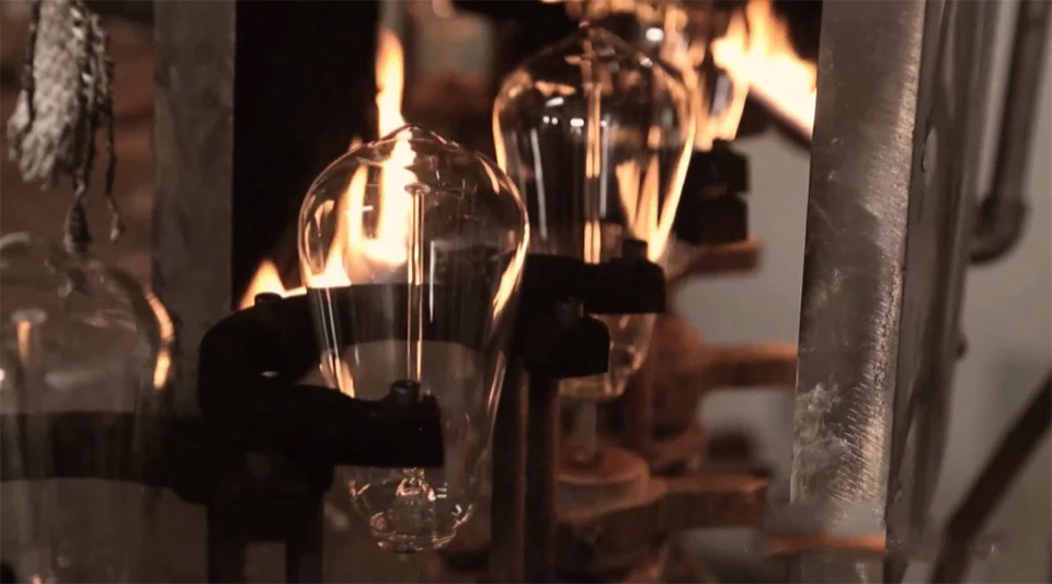 Retro Edison Light Bulb E27 40W 220V A60 ST64 G80 G95 T45 Incandescent Bulb Ampoule Vintage Edison Lamp Filament For Home Decor