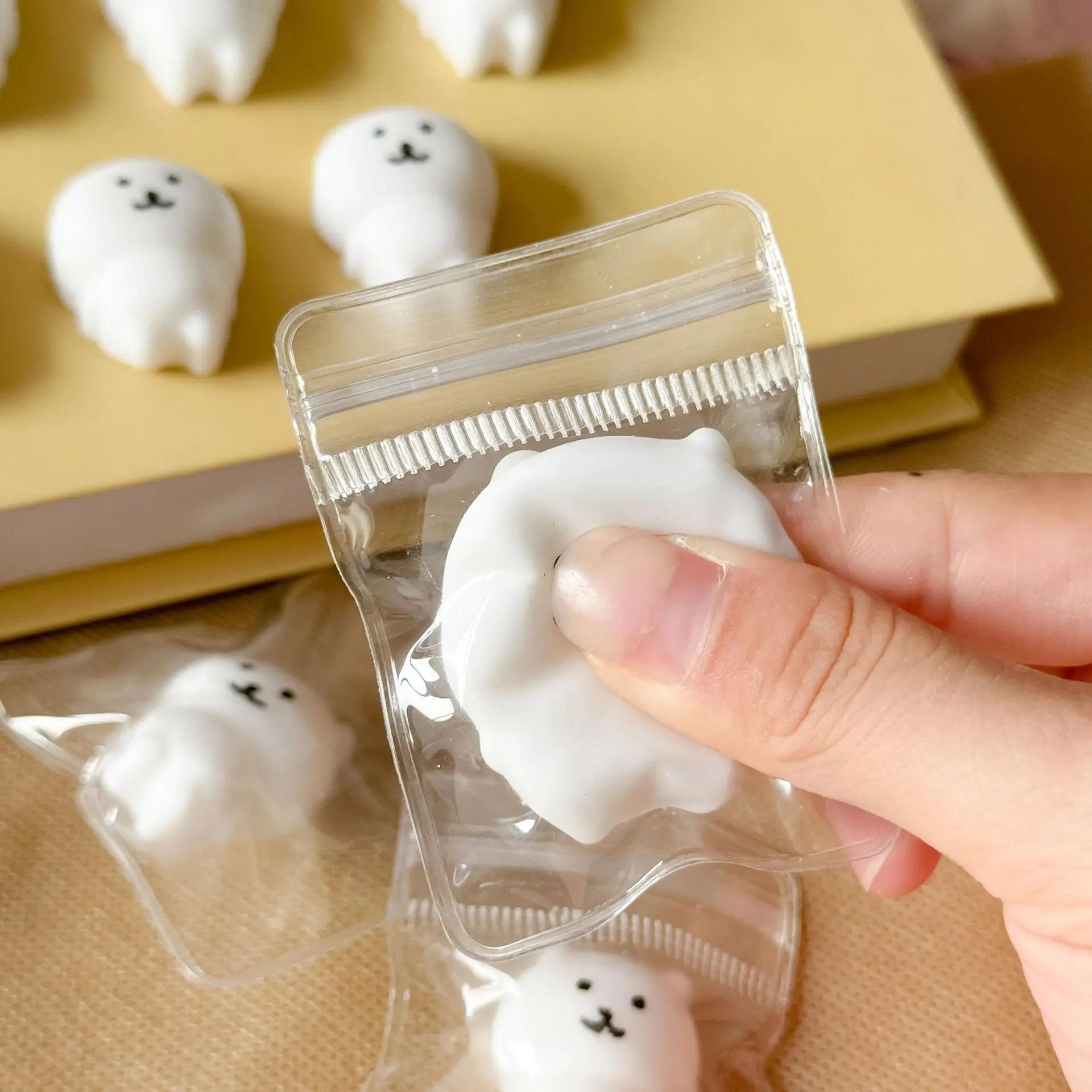 6pcs Self Deprecating Bear Pinch Fun Toy - Cute Expression Stress Relieving Little Nose Ga Children's Prize For Kids