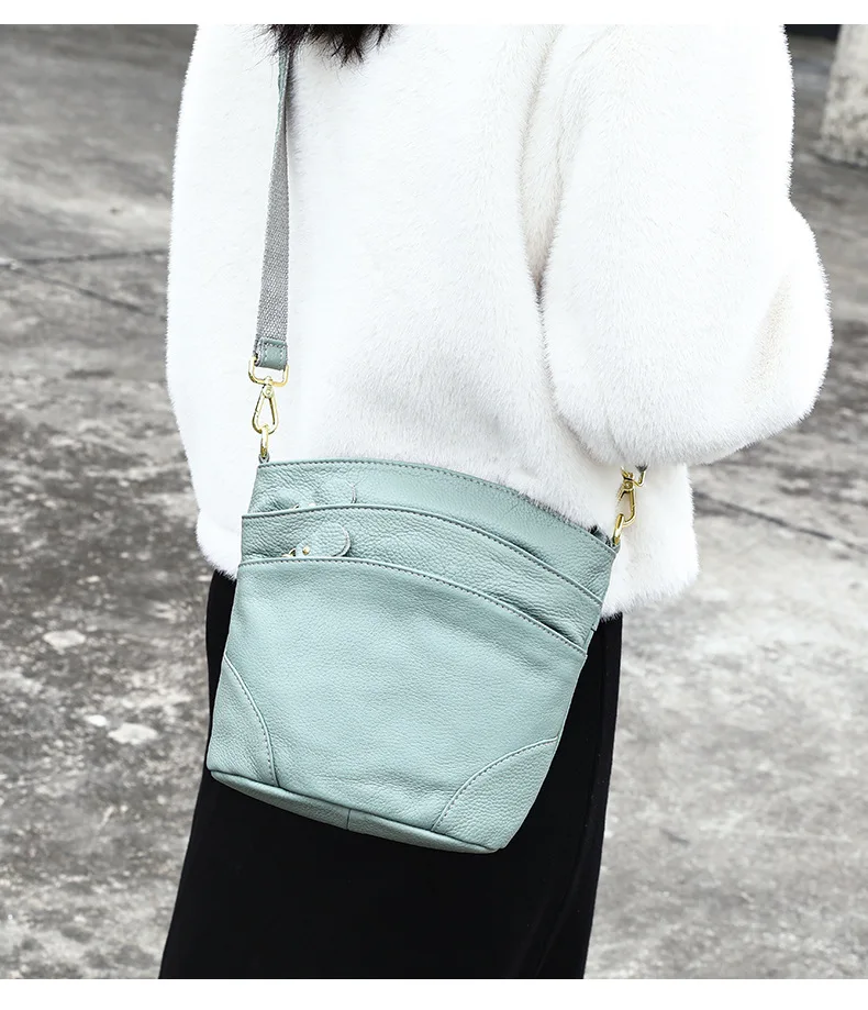 Genuine Leather Women Messenger Bags Cow Leather Crossbody Shoulder Bag Small Female Handbags Capacity Phone Bag for Girls