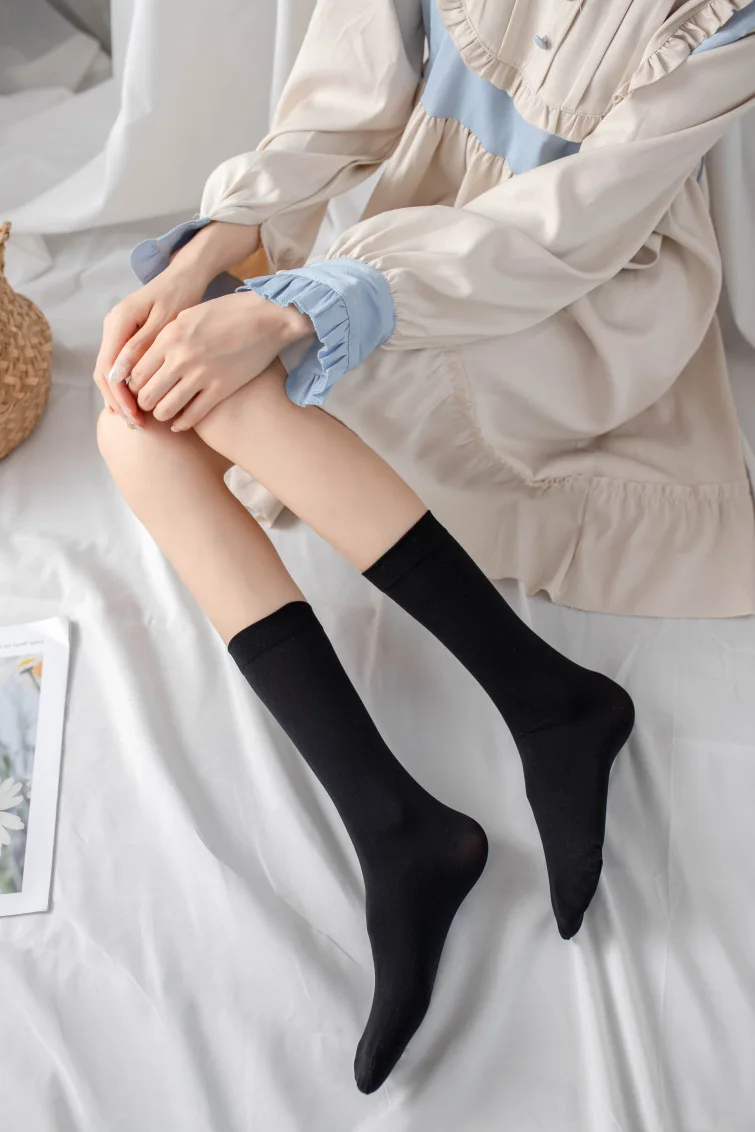 Women Socks Spring Summer Ladies Solid Color Socks Long Tube Short Socks High Mid Tube Socks Velvet White Black Soks for Girls