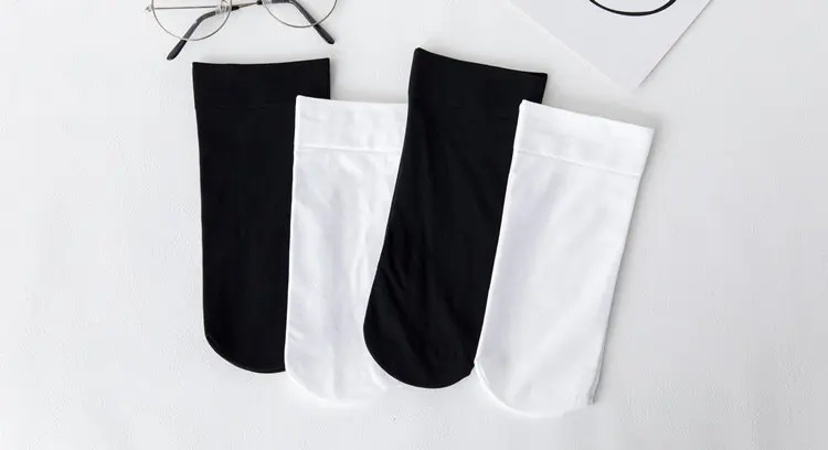 Women Socks Spring Summer Ladies Solid Color Socks Long Tube Short Socks High Mid Tube Socks Velvet White Black Soks for Girls