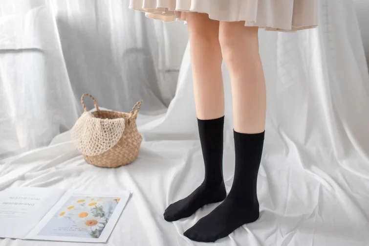 Women Socks Spring Summer Ladies Solid Color Socks Long Tube Short Socks High Mid Tube Socks Velvet White Black Soks for Girls