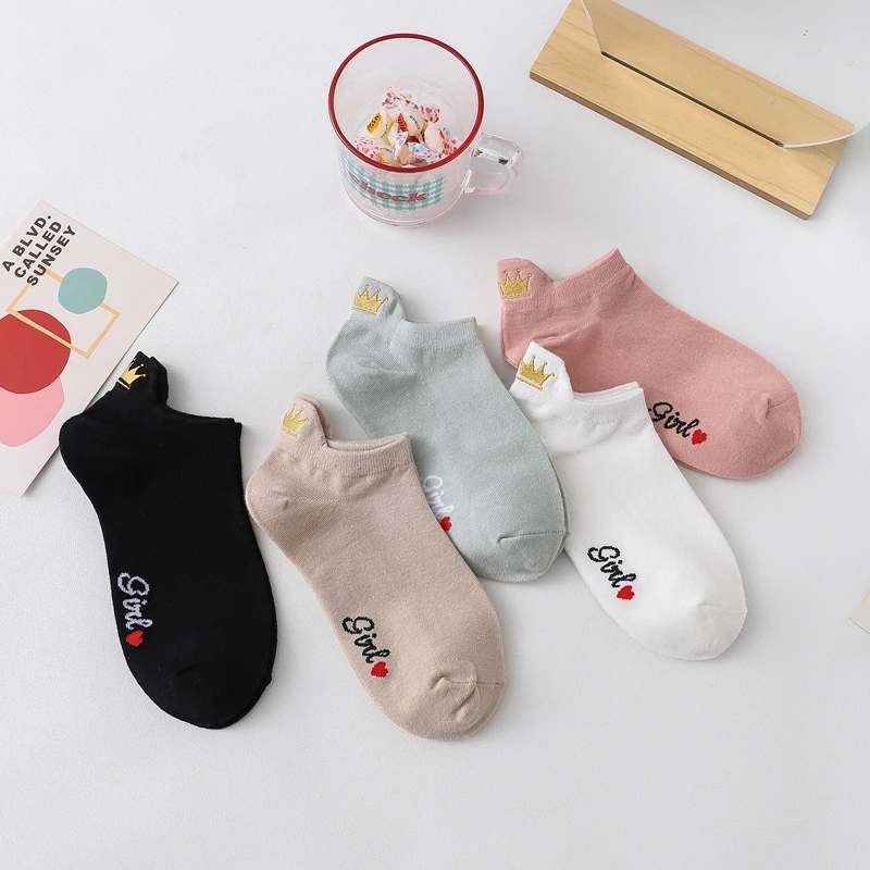 4 Pairs Funny Cute Embroidery Socks Women Cotton Ankle Short White Crown Kawaii Socks Set Candy Colors for Couples Ladies Gift
