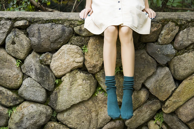 Japanese Style High School Girls High Socks Cotton Solid Color Loose Long Socks Cotton Knitting Black White Coffee Women's Socks