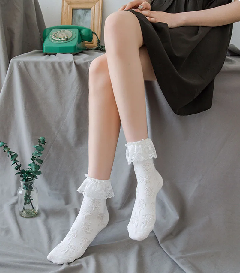 Woman Socks Lolita Style Black White Ruffle Socks Mesh Thin Lace Sweet Girls Japanese Fashion Lolita Cute Socks Calcetin Medias