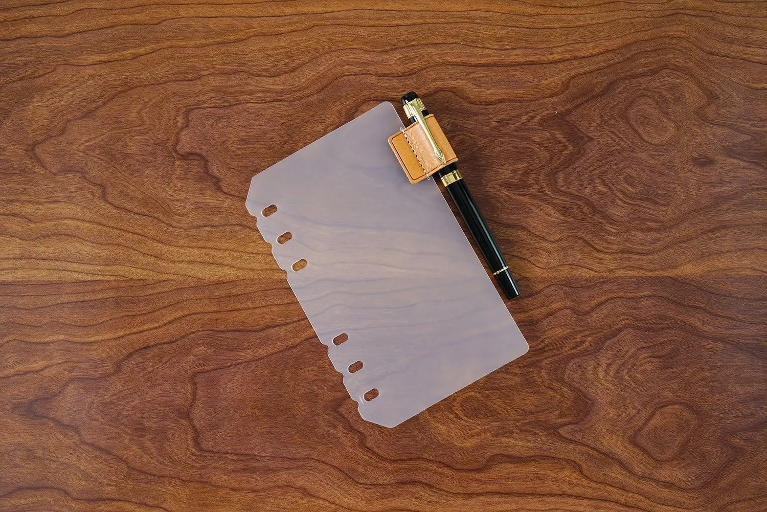 Vintage Leather Journals Notebook Index Dividers with Leather Pen Clip Daily Planner Divider with Cowhide Pen Holder Accessories