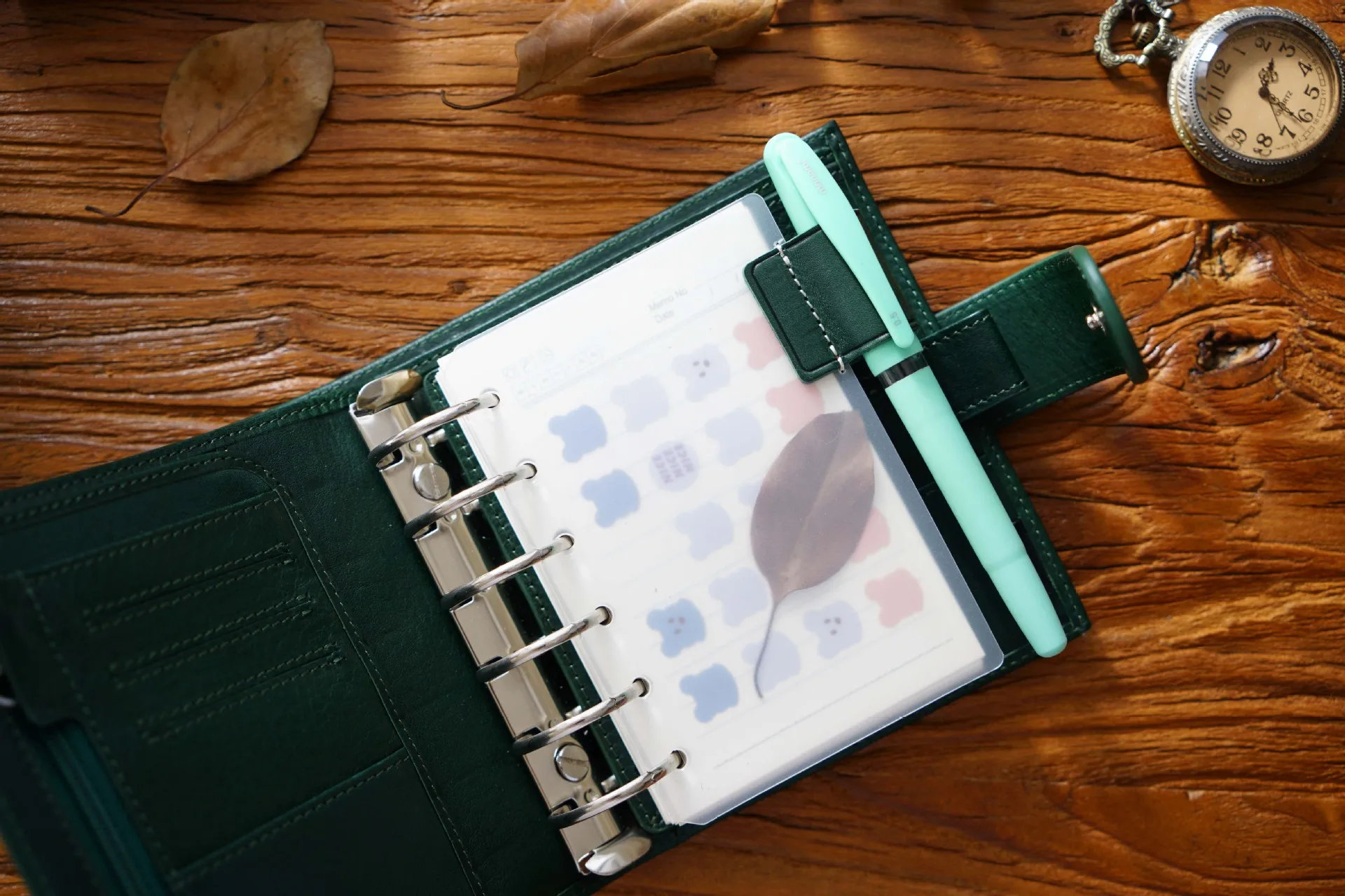 Vintage Leather Journals Notebook Index Dividers with Leather Pen Clip Daily Planner Divider with Cowhide Pen Holder Accessories