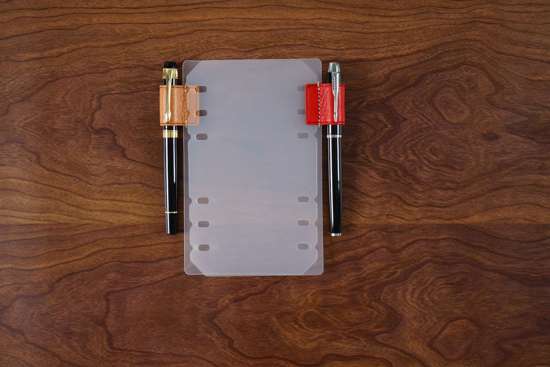 Vintage Leather Journals Notebook Index Dividers with Leather Pen Clip Daily Planner Divider with Cowhide Pen Holder Accessories