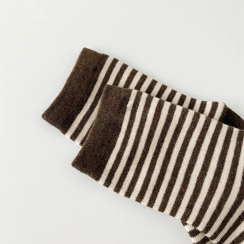 New Women Stripe Cotton Cute Sock Four Season Casual Lady Middle Tube Black White Socks For Women