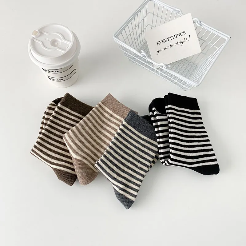 New Women Stripe Cotton Cute Sock Four Season Casual Lady Middle Tube Black White Socks For Women