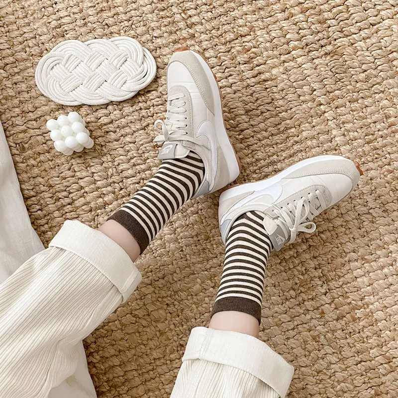 New Women Stripe Cotton Cute Sock Four Season Casual Lady Middle Tube Black White Socks For Women