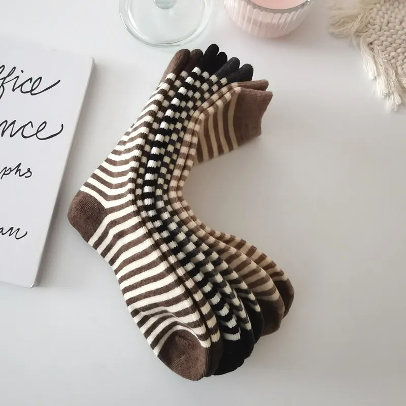 New Women Stripe Cotton Cute Sock Four Season Casual Lady Middle Tube Black White Socks For Women