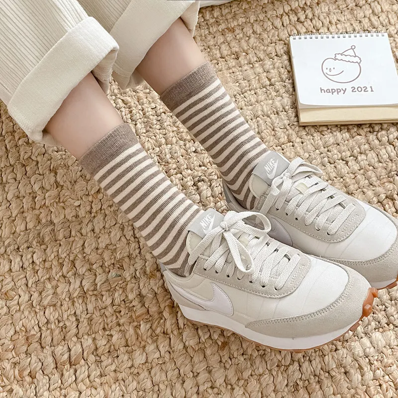 New Women Stripe Cotton Cute Sock Four Season Casual Lady Middle Tube Black White Socks For Women