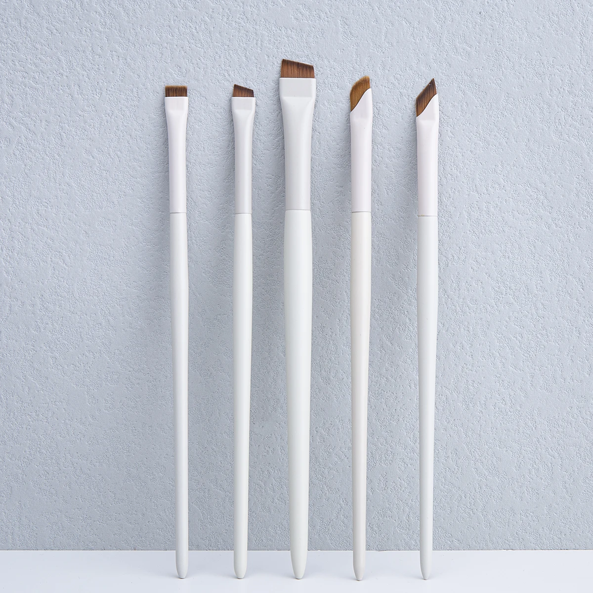 Upgrade Blade Eyeliner Brush Ultra Thin Fine Angle Flat Eyebrow Brush Under The Eye Makeup Brushes Precise Detail Brush White