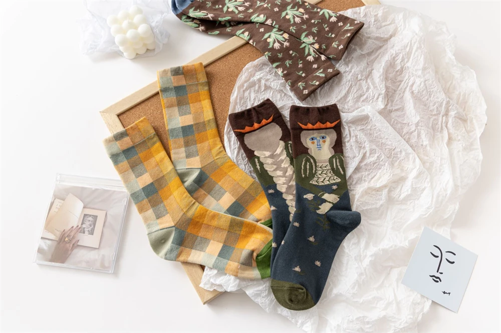 Hot Sale Colorful Cartoon Creative Fashion Vine Graffiti Novelty Men Women Socks Winter Warm Comfortable Cotton Sokken Dropship