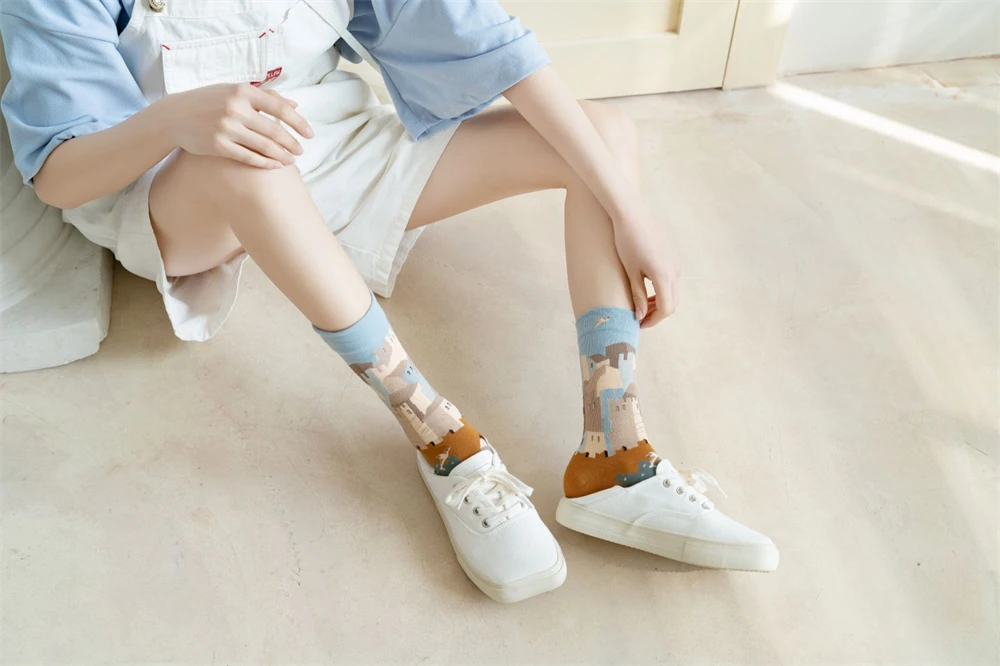 Hot Sale Colorful Cartoon Creative Fashion Vine Graffiti Novelty Men Women Socks Winter Warm Comfortable Cotton Sokken Dropship