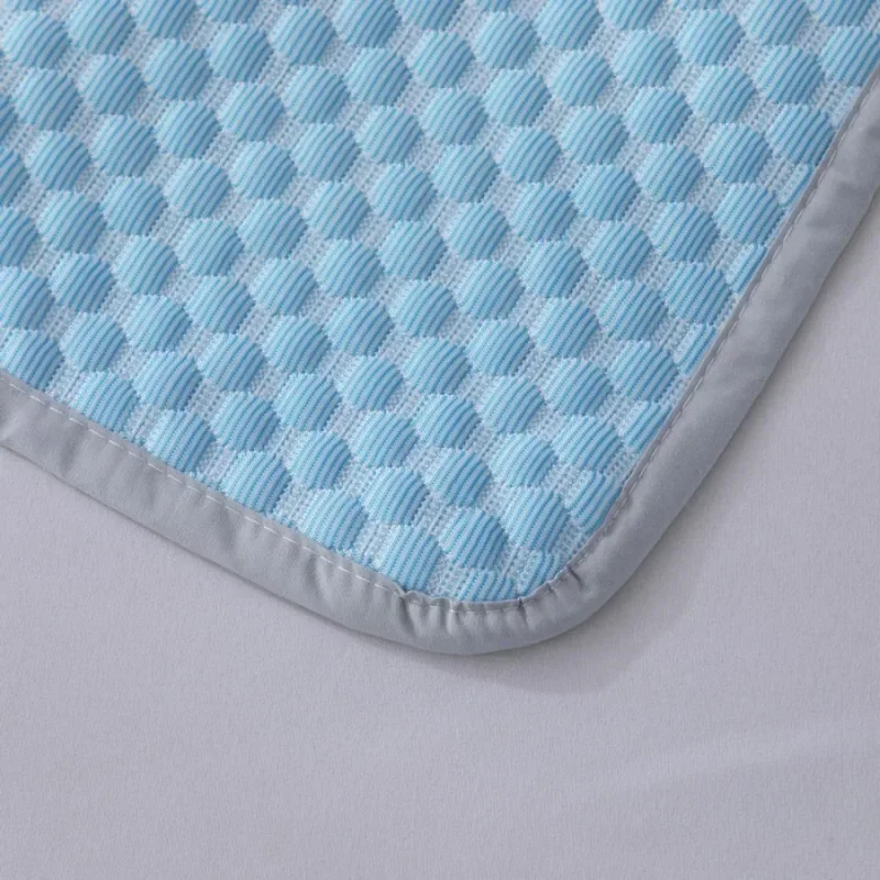 Summer Cooling Pillowcase Solid Color Ice Bean Bean Pillowcase Cool Feeling Air Conditioning Cover Washable  (No Pillow) 48x74cm