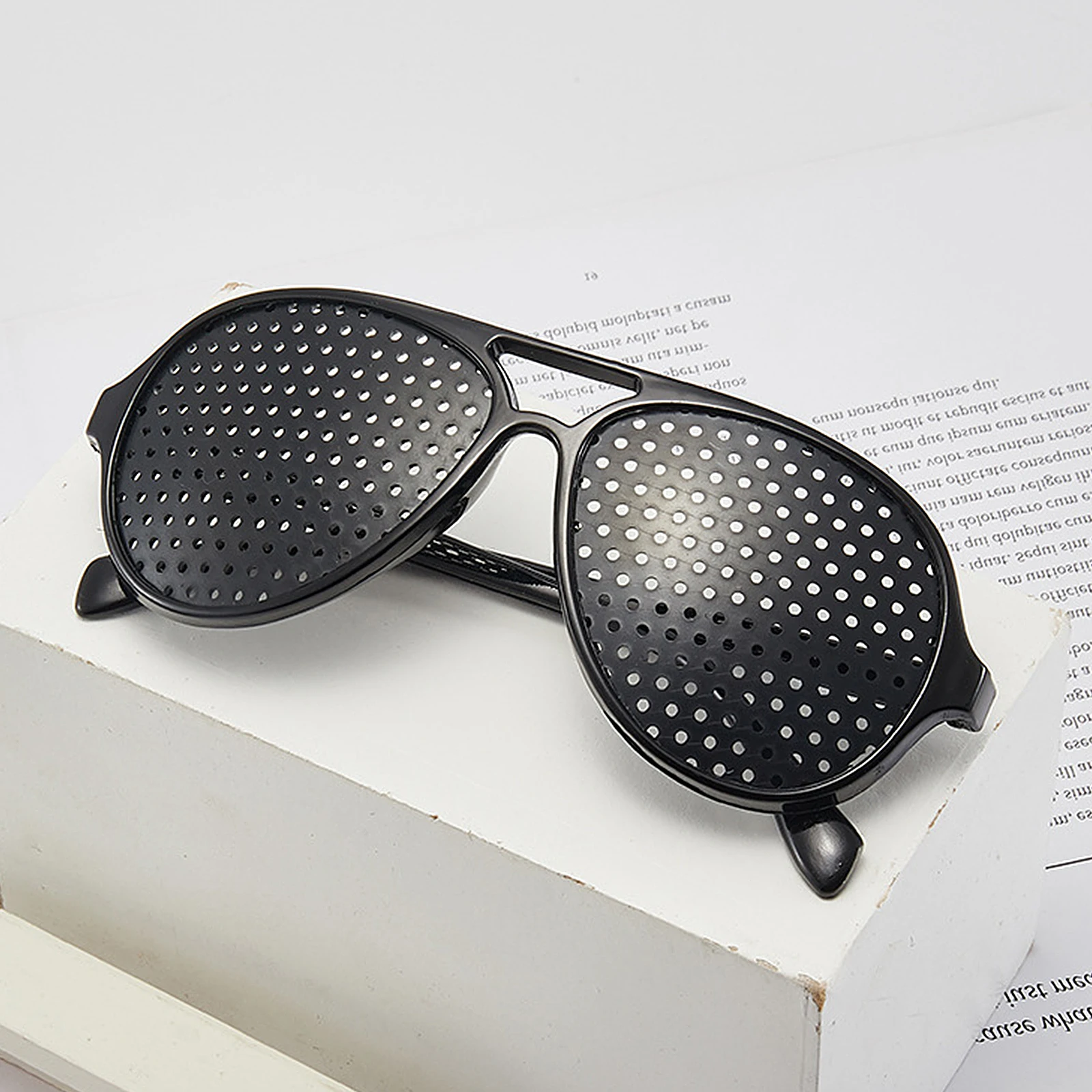 Anti-myopia Astigmatism Glasses Vision Correction Fatigue Pin Hole Glasses With Holes For Men Women Eyesight Improvement Eyewear