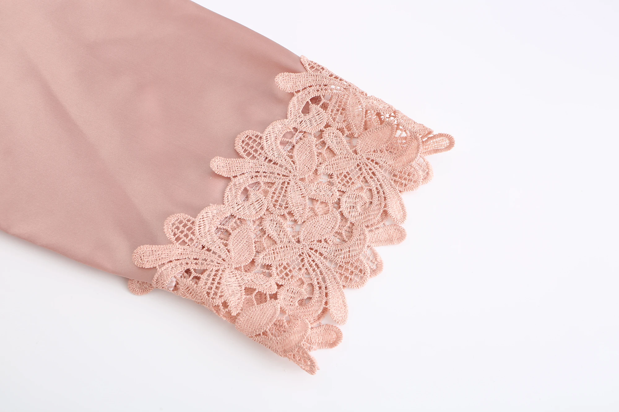 Bridesmaid Robes Rose Gold Bride Robe Wedding Bridesmaid Gift Satin Lace Robe Bridal Dressing Gown Bachelorette Party Pajamas