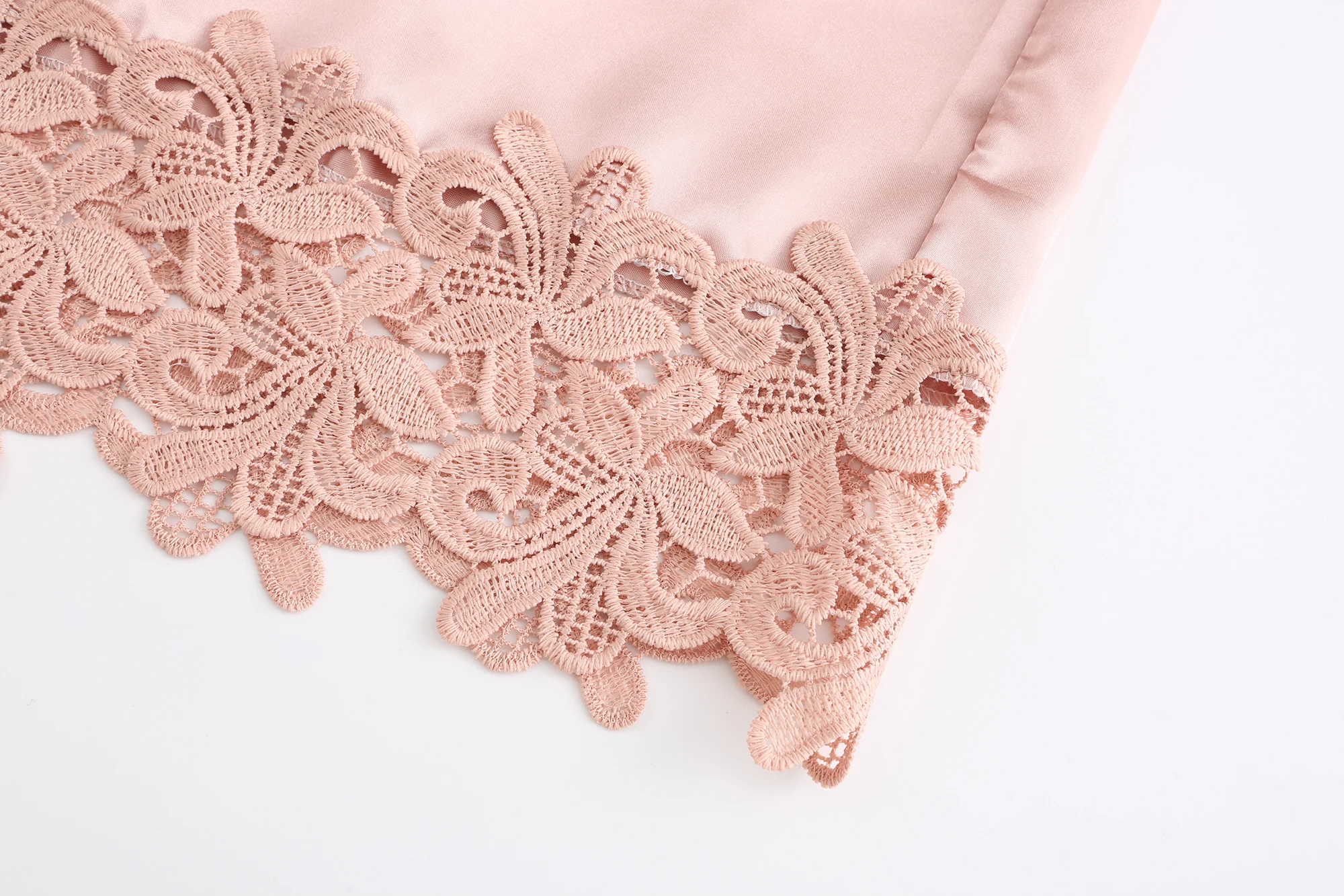 Bridesmaid Robes Rose Gold Bride Robe Wedding Bridesmaid Gift Satin Lace Robe Bridal Dressing Gown Bachelorette Party Pajamas