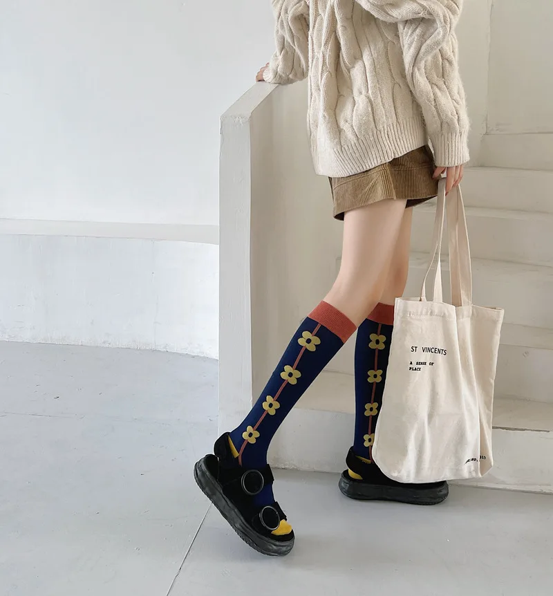 Calf socks European and American ins abstract art knee-length beautiful legs long combed cotton tide socks