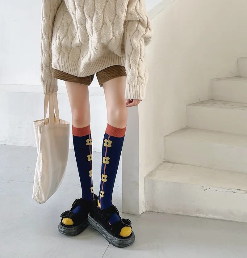 Calf socks European and American ins abstract art knee-length beautiful legs long combed cotton tide socks