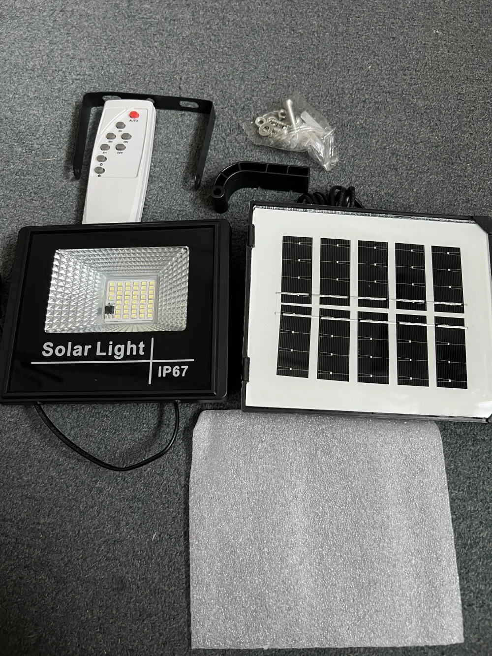 JVEE 30W 1000mAh Solar Flood Lights Remote Control Powered Spotlight Outdoor Waterproof IP67 Villa Street Lamp Adjustable Angle