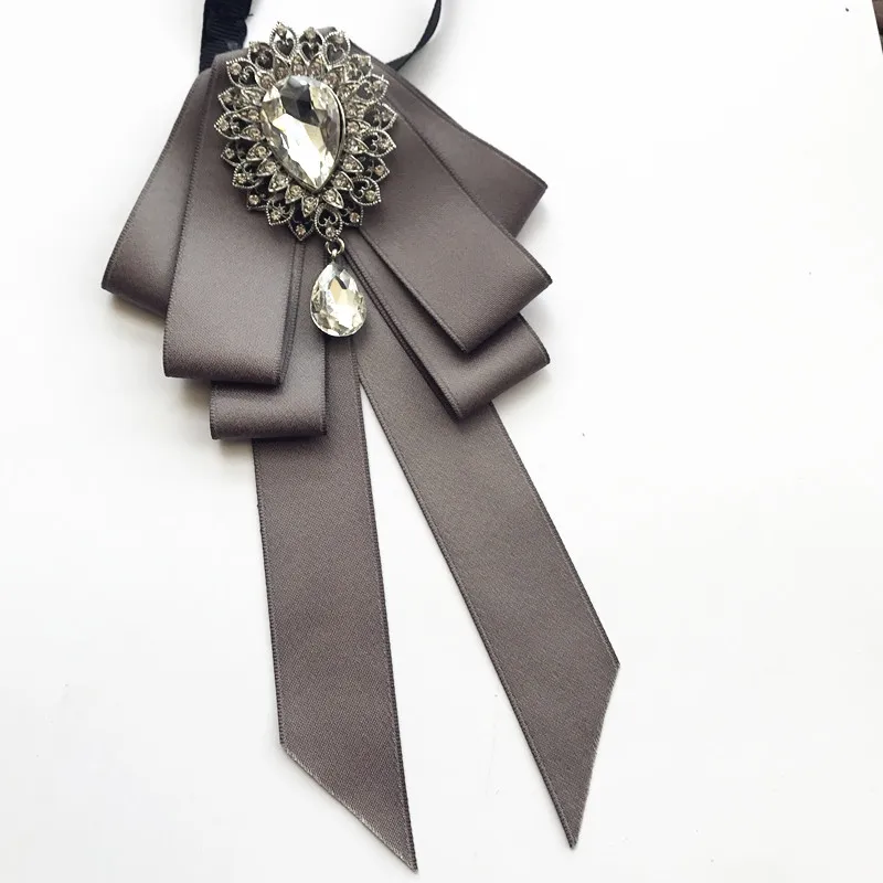 Vintage Crystal Fabric Bow Tie Brooch Korean Fashion Bowties Neckties for Women White Shirt Collar Luxury Jewelry Accessories