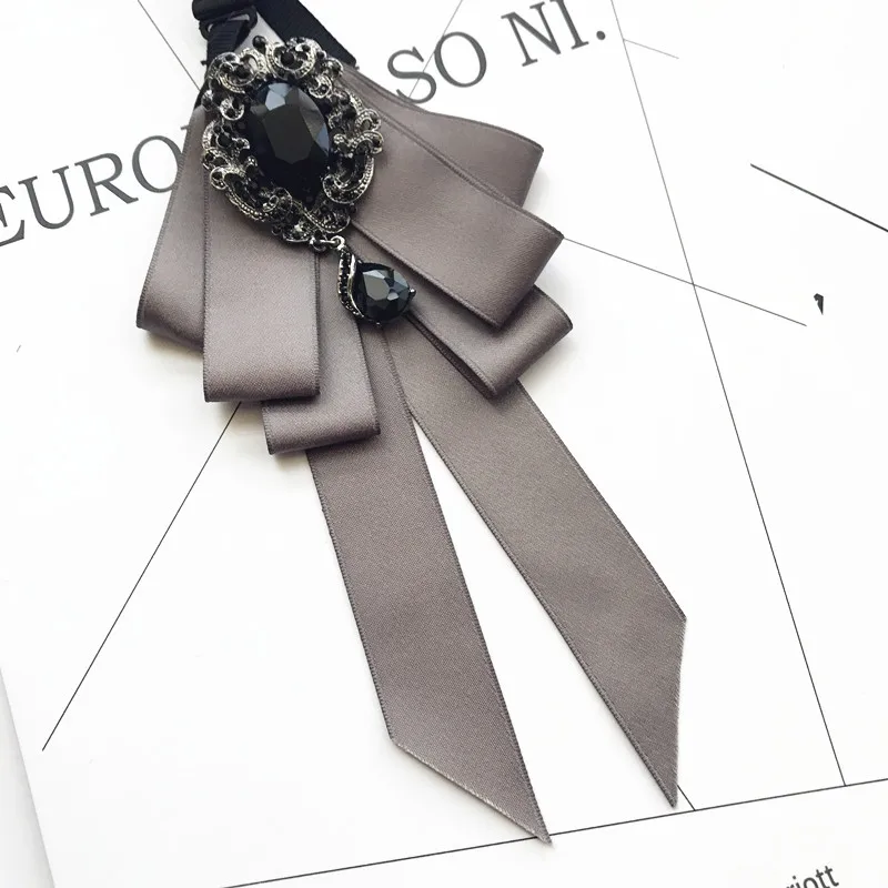 Vintage Crystal Fabric Bow Tie Brooch Korean Fashion Bowties Neckties for Women White Shirt Collar Luxury Jewelry Accessories