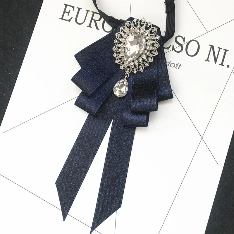 Vintage Crystal Fabric Bow Tie Brooch Korean Fashion Bowties Neckties for Women White Shirt Collar Luxury Jewelry Accessories
