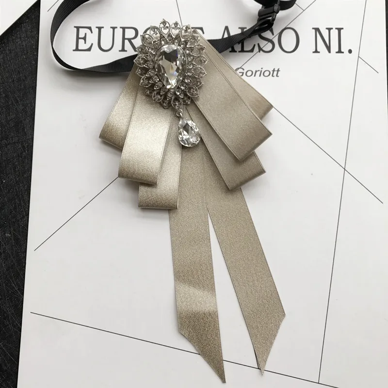 Vintage Crystal Fabric Bow Tie Brooch Korean Fashion Bowties Neckties for Women White Shirt Collar Luxury Jewelry Accessories