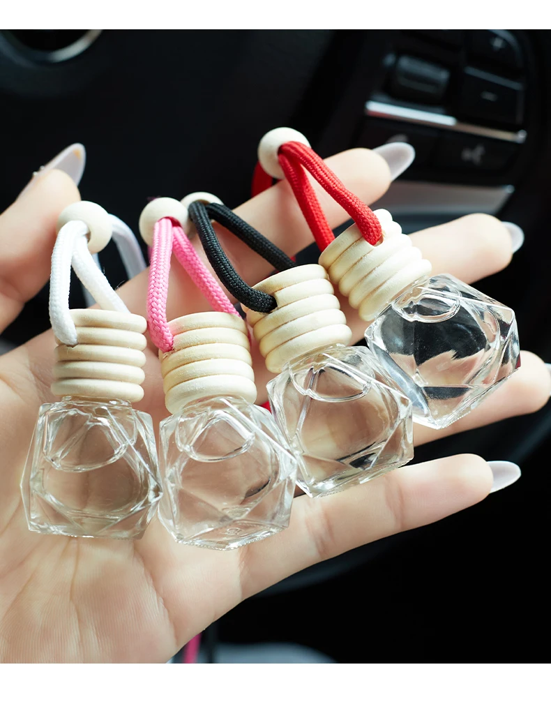 1pc 8ml Car Suspension Air Freshener, Cute Car Air Diffuser, Home Fragrance, Car Air Freshener Suitable for Wardrobes, Indoor An