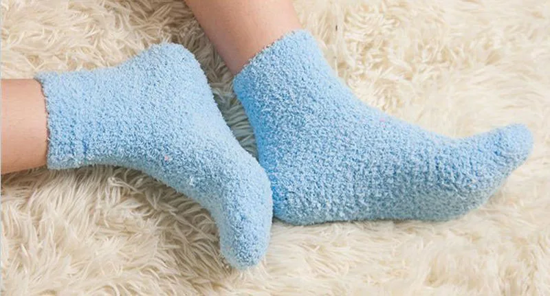 Women's Bed Socks Pure Color Fluffy Warm Winter Christmas Gift Soft Floor Home Candy Color Coral FLeece Velvet Socks Dropship