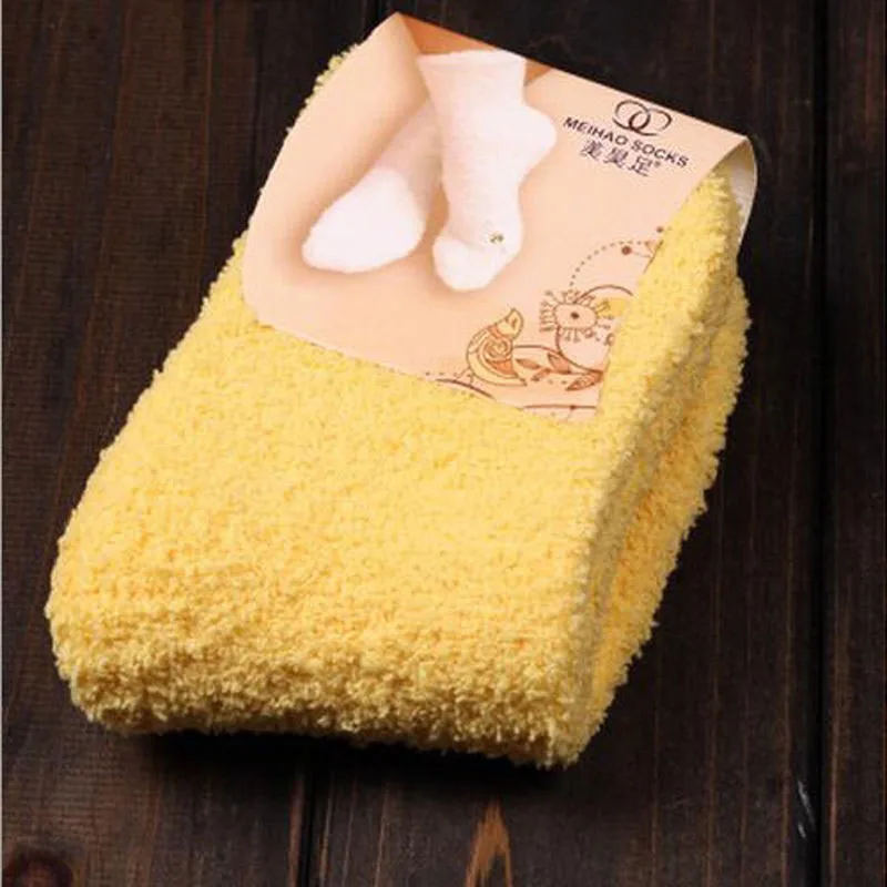 Women's Bed Socks Pure Color Fluffy Warm Winter Christmas Gift Soft Floor Home Candy Color Coral FLeece Velvet Socks Dropship