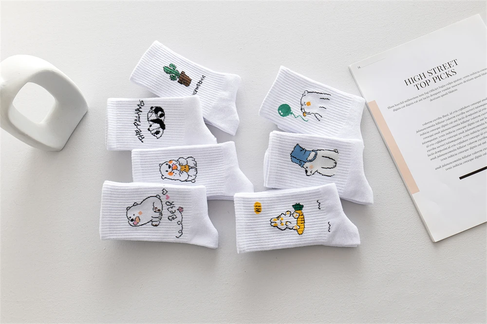 Ins New Autumn Cartoon Bear Panda Rabbit Cactus White Sports Women Soft Cotton Cute Winter Socks Kawaii Hipster Street Graffiti