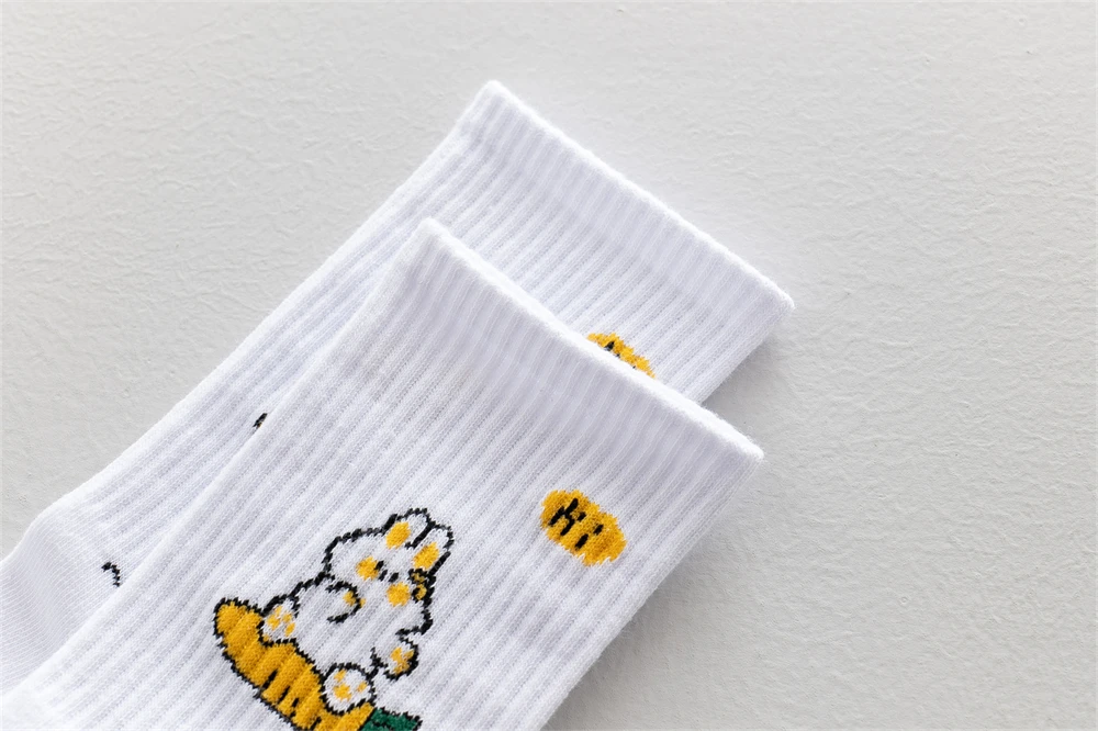Ins New Autumn Cartoon Bear Panda Rabbit Cactus White Sports Women Soft Cotton Cute Winter Socks Kawaii Hipster Street Graffiti